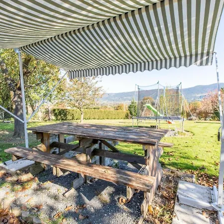 Arlanc, 4 Pieces, 6 Personnes - Fr-1-630-117 Feriehus Arlanc